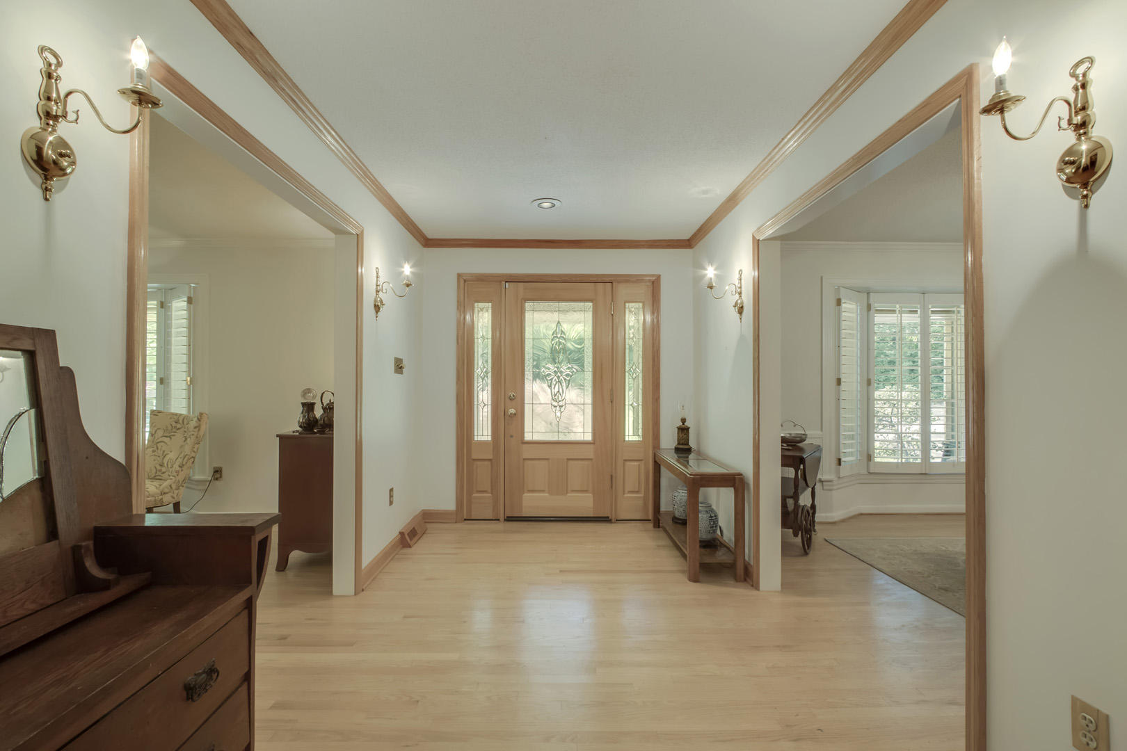 140 Newell Lane Oak Ridge, TN 37830 - Photo 4 of 40 04_NewellLane_140_Entry