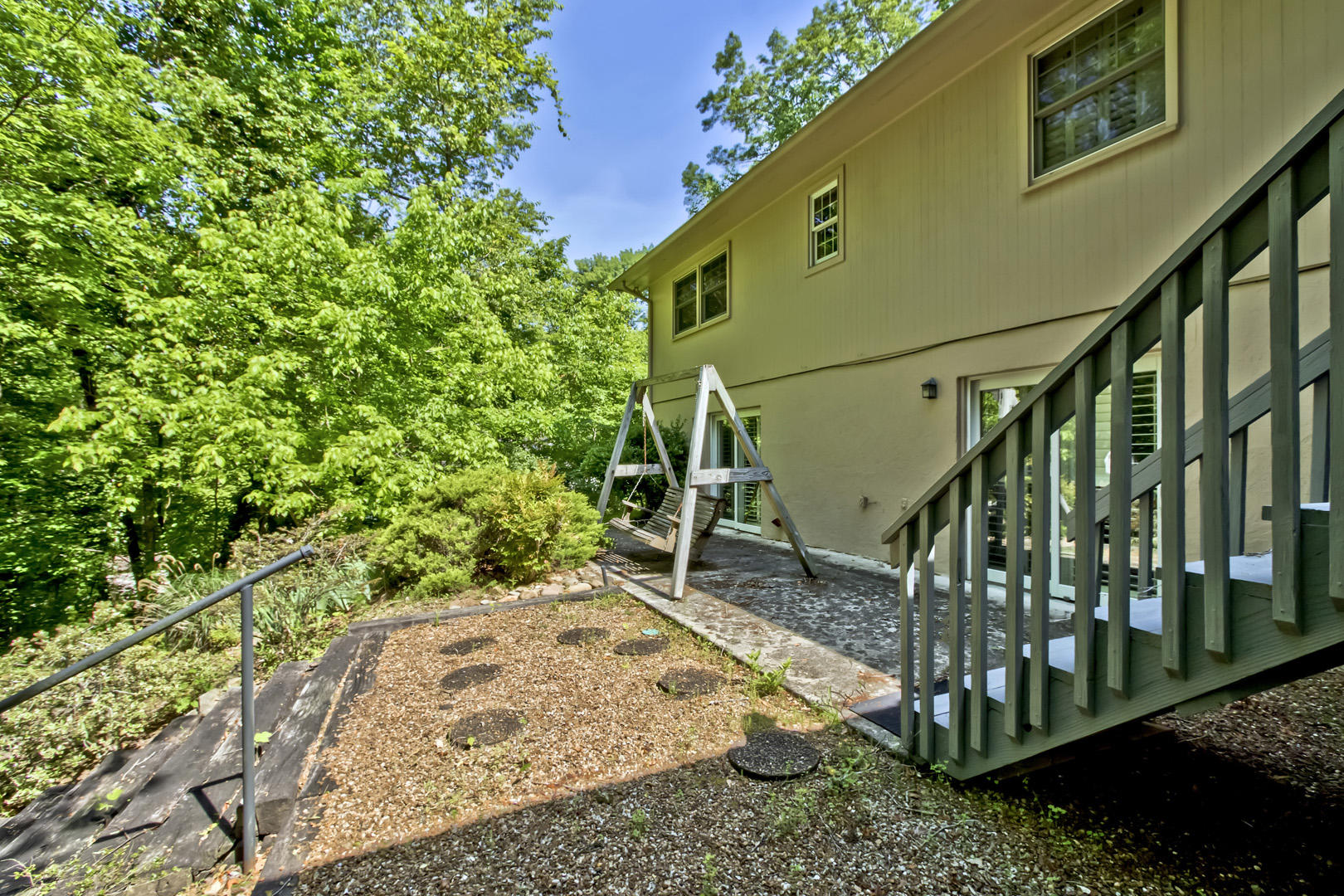 140 Newell Lane Oak Ridge, TN 37830 - Photo 37 of 40 37_NewellLane_140_Patio01