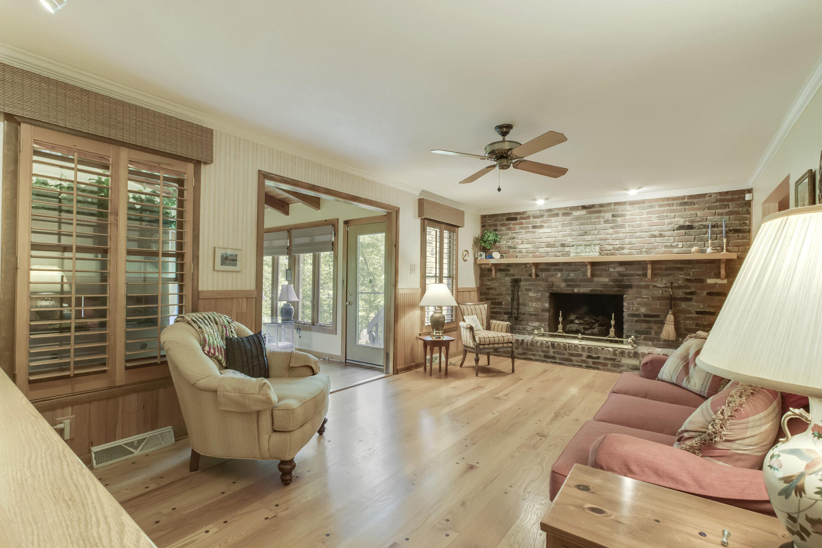 140 Newell Lane Oak Ridge, TN 37830 - Photo 8 of 40 08_NewellLane_140_Hearth01