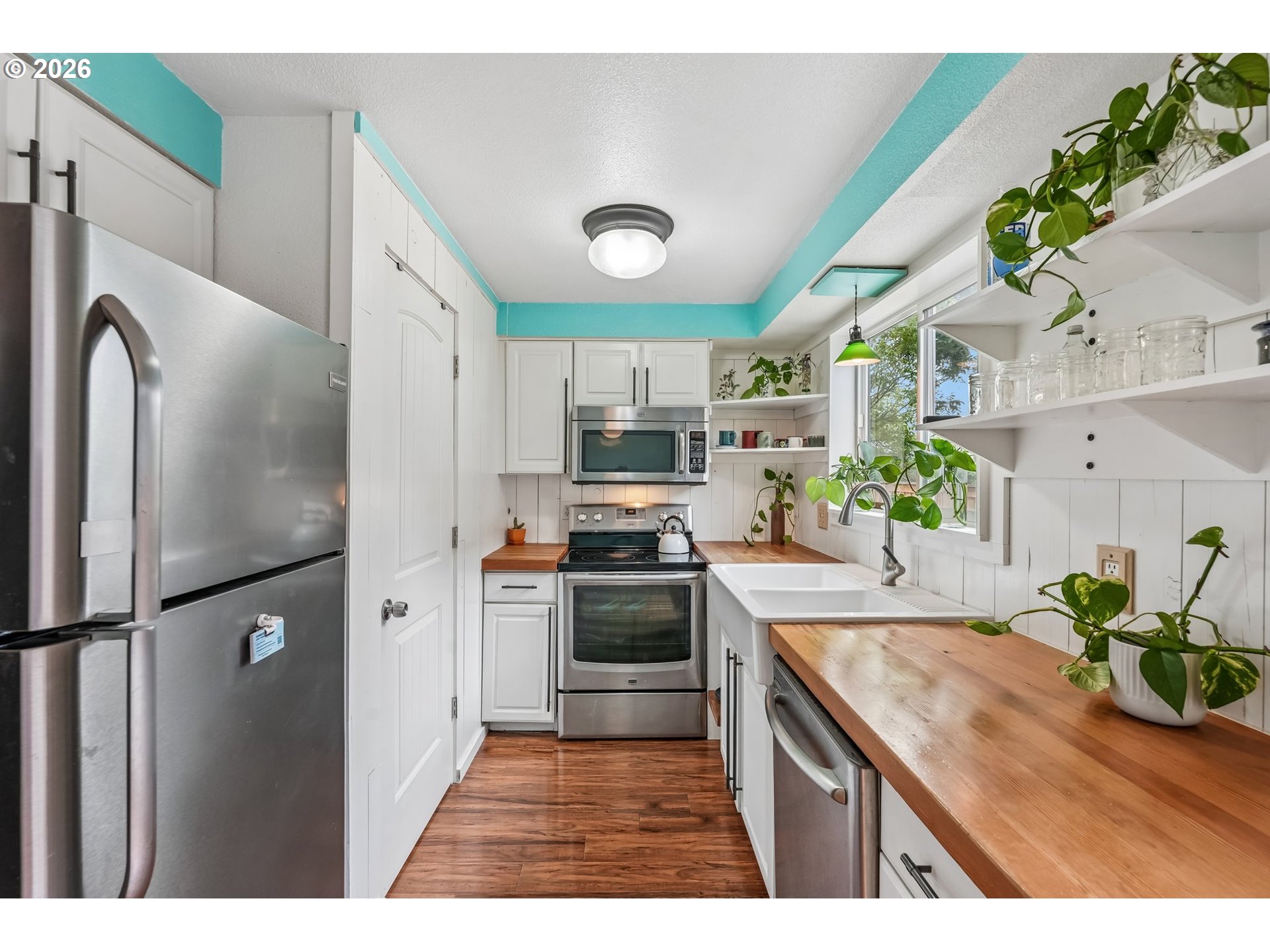 1511 Northeast Rosa Parks Way Portland, OR 97211 - Photo 18 of 41