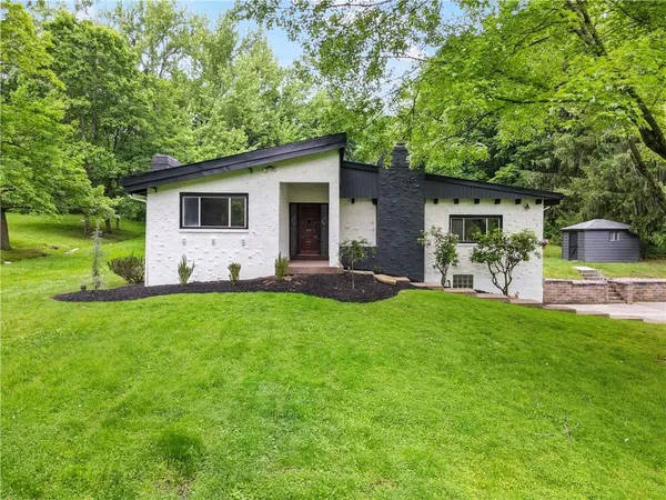 $399,000 | 106 Nyetimber Parkway, Coraopolis, PA 15108