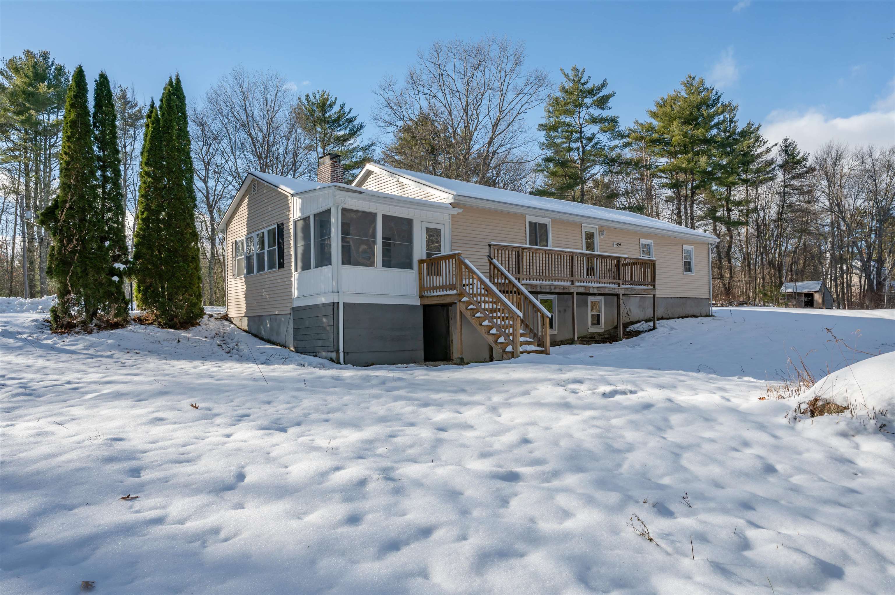 437 Chester Road Auburn, NH 03032 - Photo 36 of 36 Gallery Image 36
