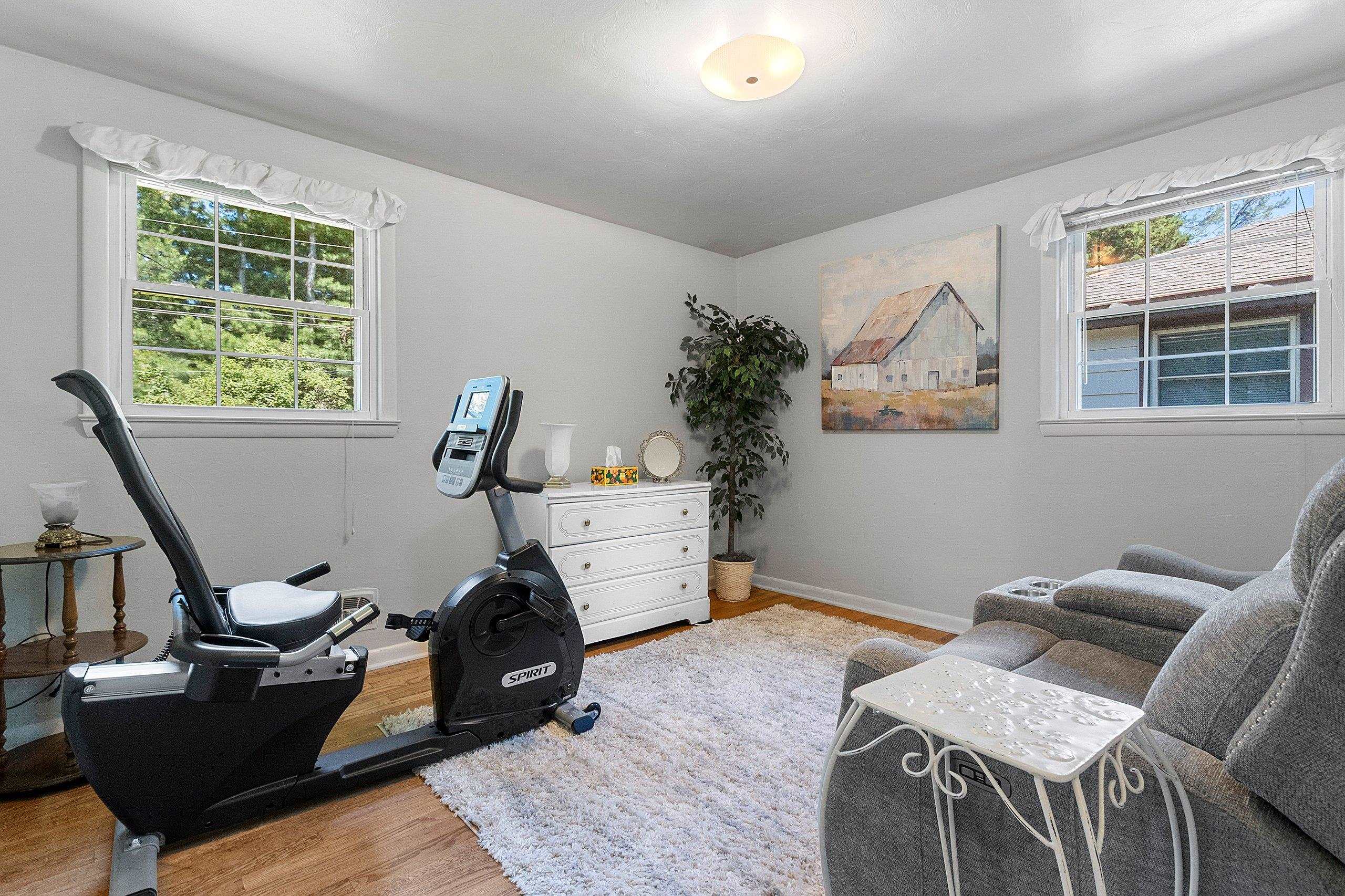 1430 Oak Ridge Drive Green Bay, WI 54304 - Photo 30 of 44