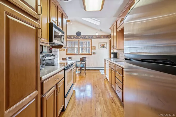 $789,000 | 1500 Wagner Street, Wantagh, NY 11793