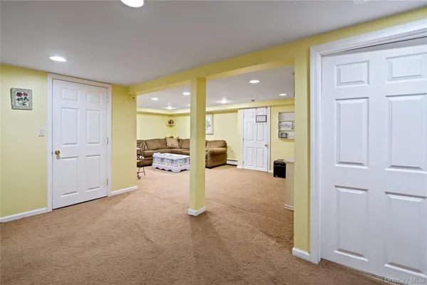 $789,000 | 1500 Wagner Street, Wantagh, NY 11793