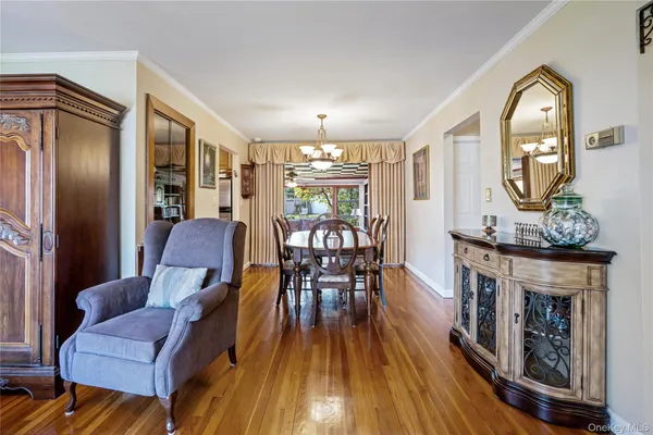 $789,000 | 1500 Wagner Street, Wantagh, NY 11793