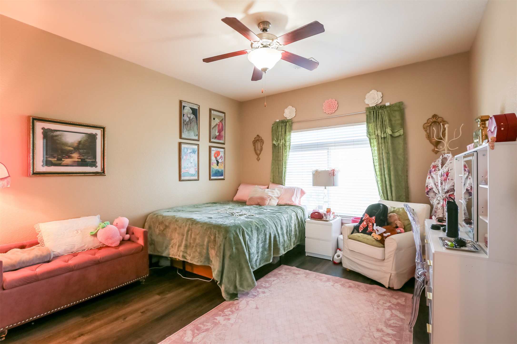 910 West 25th Street, Unit 408 Austin, TX 78705 - Photo 14 of 31 a bedroom with a bed and windows