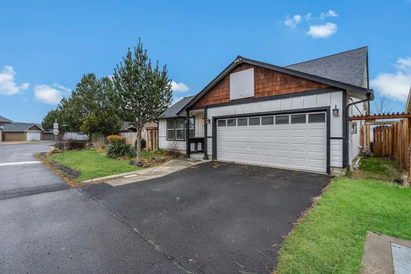 $340,200 | 485 Southeast Ponderosa Drive, Madras, OR 97741