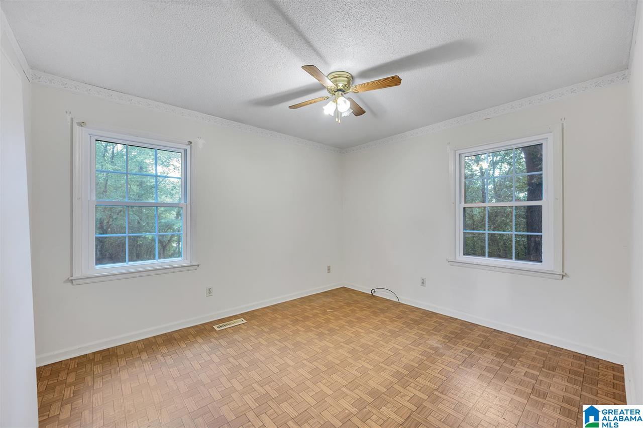 325 Lisa Road Jasper, AL 35501 - Photo 14 of 32