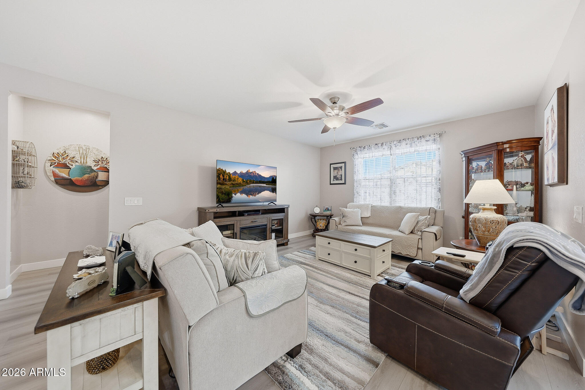 18820 West Shangri La Road Surprise, AZ 85388 - Photo 22 of 37 B (21)