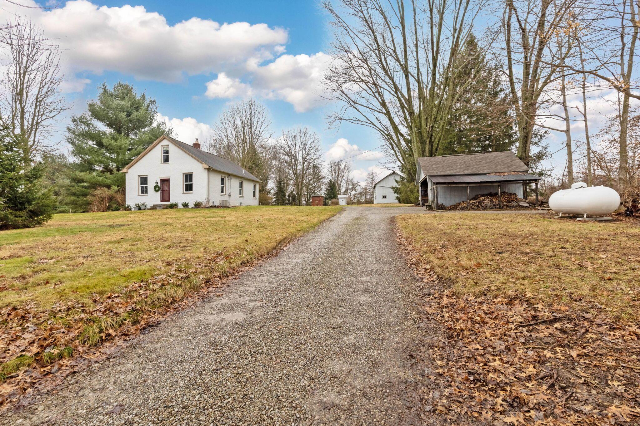417 North Galena Road Sunbury, OH 43074 - Photo 1 of 50 1-web-or-mls-417NGalenaRoadExt_Hommati10