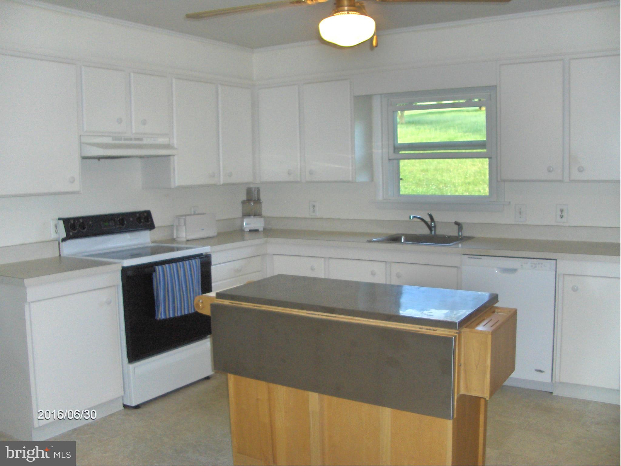 2719 Fridinger Mill Road Manchester, MD 21102 - Photo 8 of 26 Kitchen