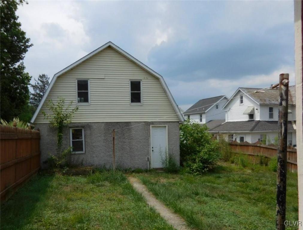 5318 Vera Cruz Road Emmaus, PA 18049 - Photo 11 of 12 Gallery Image 11