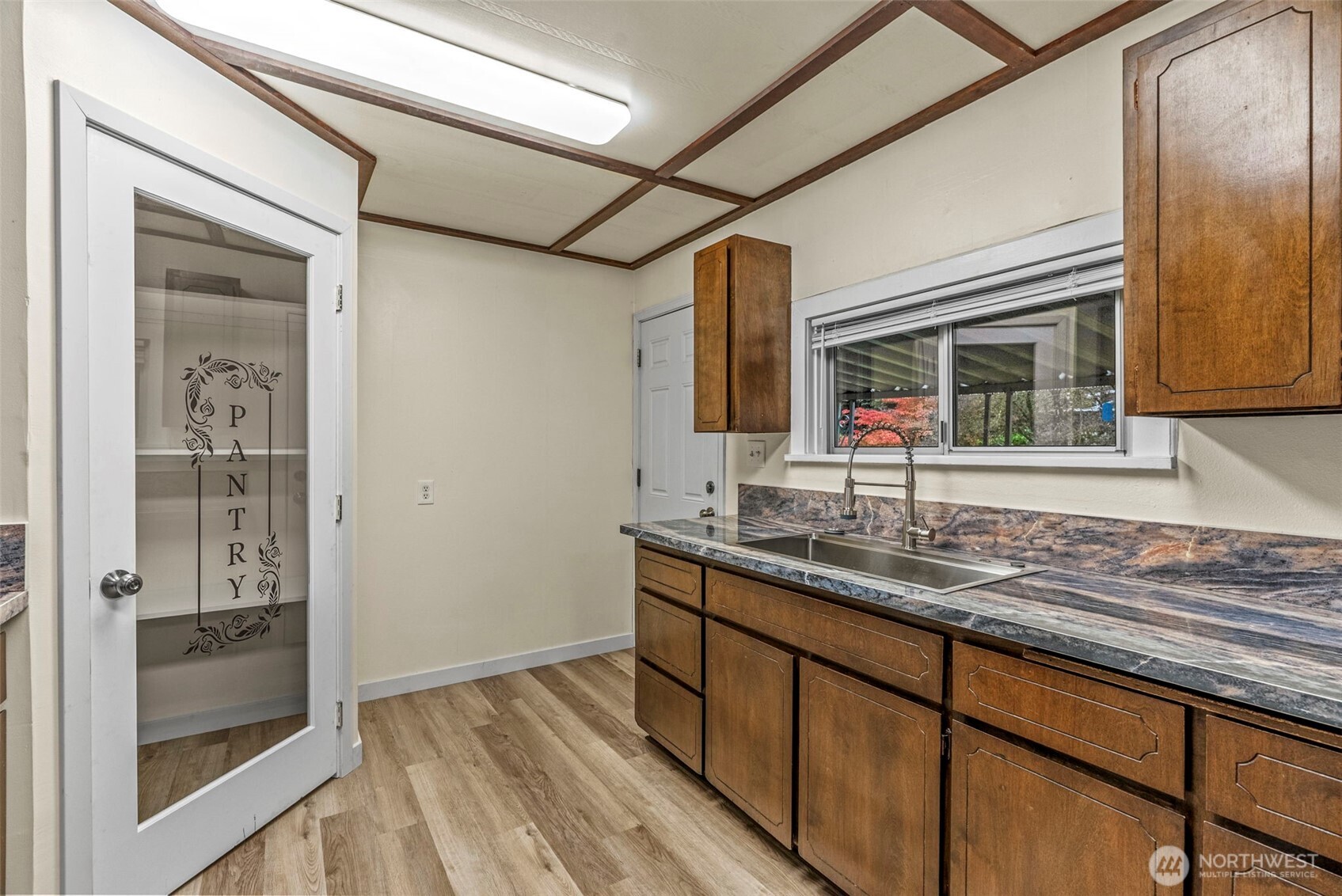 741 5th Avenue Southwest Castle Rock, WA 98611 - Photo 11 of 23