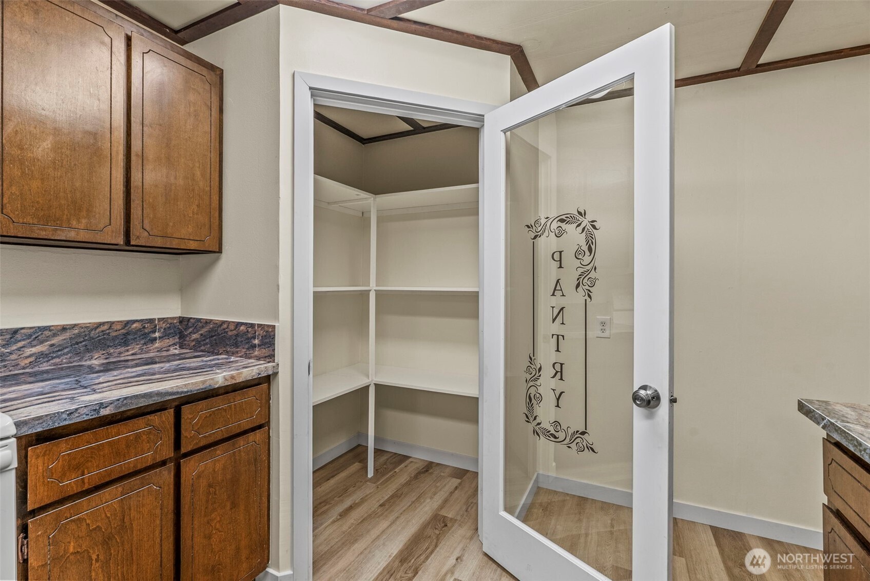 741 5th Avenue Southwest Castle Rock, WA 98611 - Photo 12 of 23