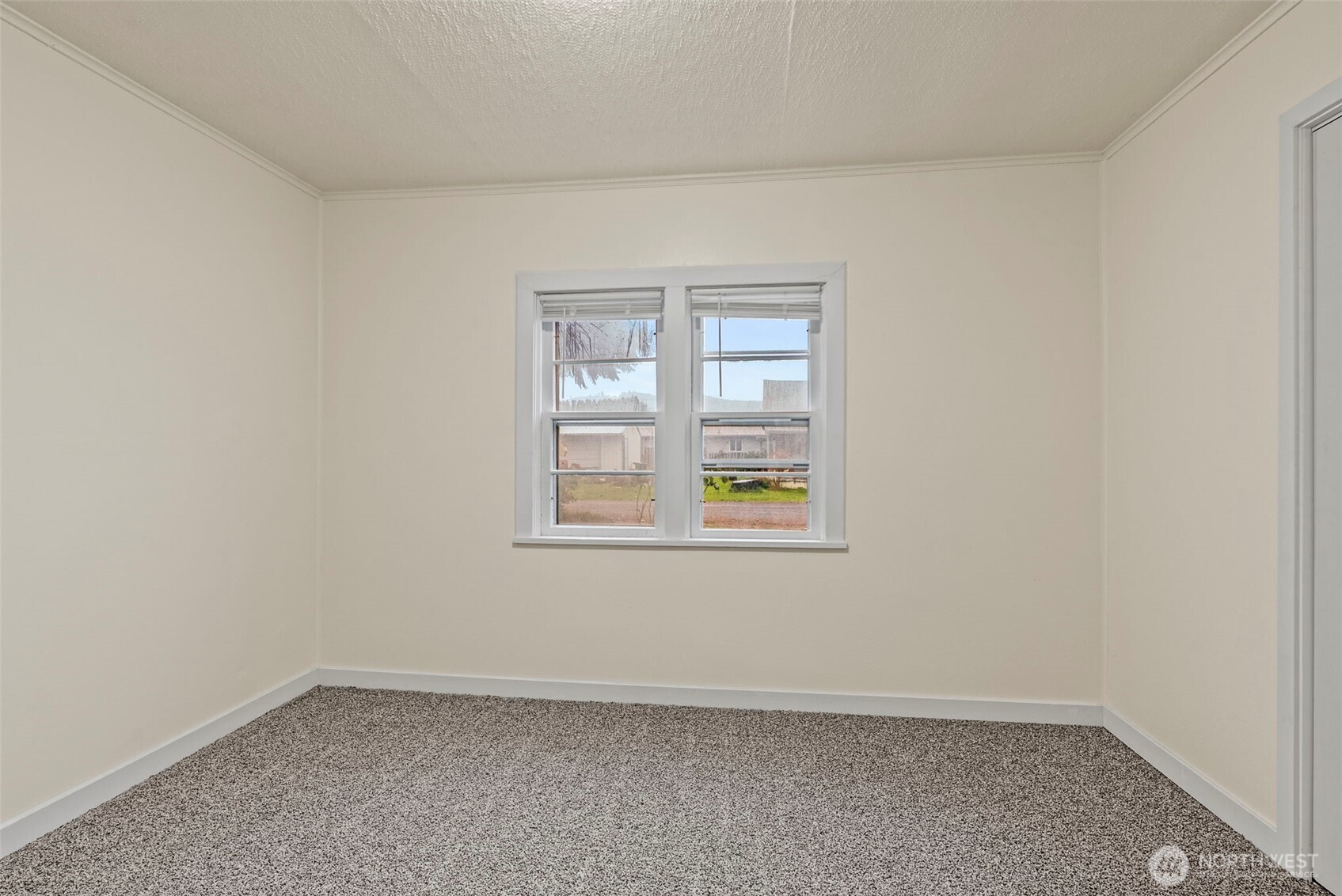 741 5th Avenue Southwest Castle Rock, WA 98611 - Photo 14 of 23