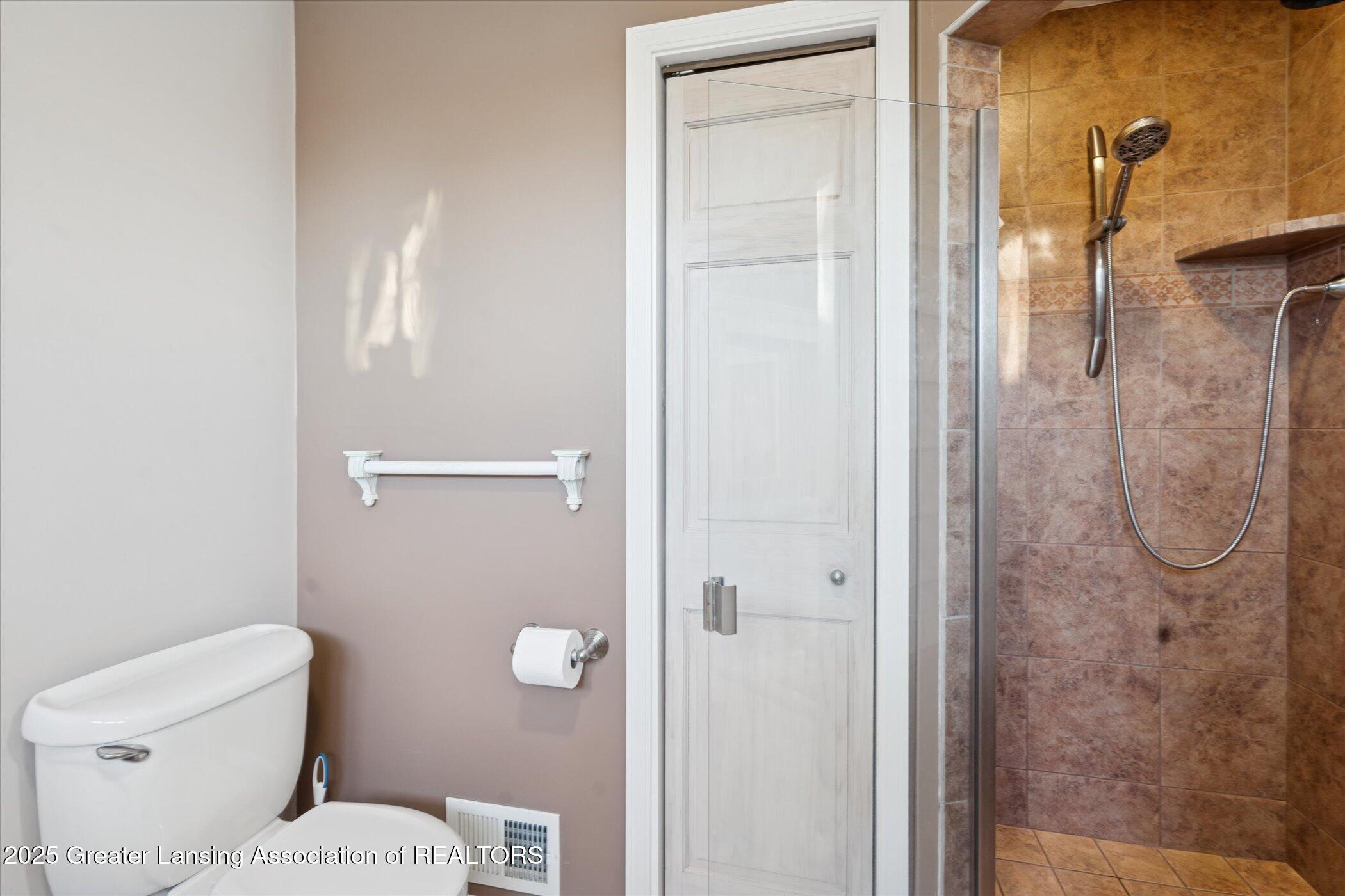 5233 Paxton Road St. Johns, MI 48879 - Photo 28 of 49 28-5233-Paxton-Rd-St-Johns-MI-48879-Wind