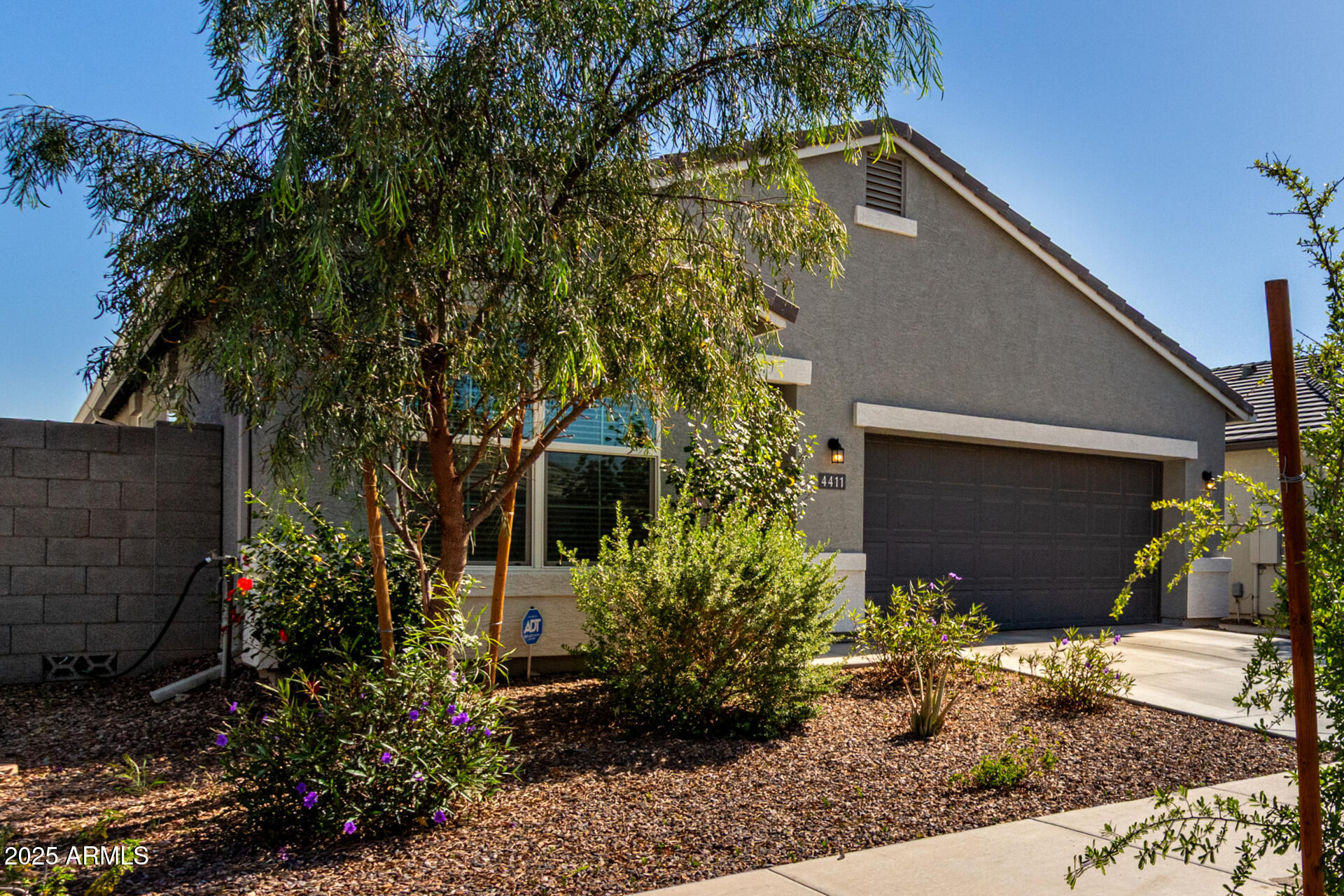 4411 West Beverly Road Laveen, AZ 85339 - Photo 3 of 28 05 Beverly