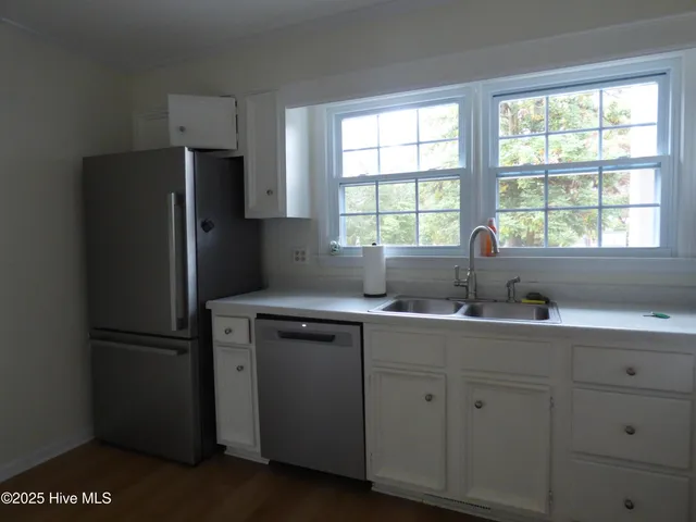 $1,750 | 325 Driftwood Circle, Unit B, Southern Pines, NC 28387