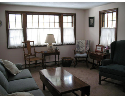 1098 State Road Plymouth, MA 02360 - Photo 4 of 13 Gallery Image 4