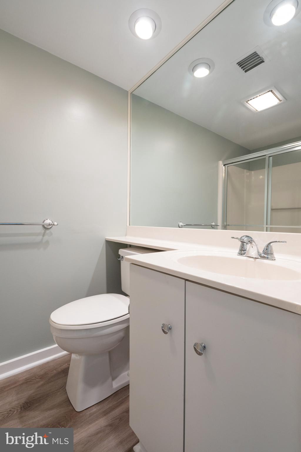 4101 Howell Road Malvern, PA 19355 - Photo 36 of 58 Bedroom #2 En Suite Bath