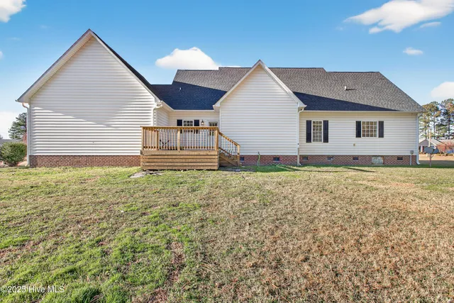 $364,900 | 162 Deer Run Lane, Beulaville, NC 28518