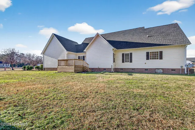 $364,900 | 162 Deer Run Lane, Beulaville, NC 28518