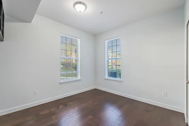 $298,500 | 922 Summerfield Glen, Ann Arbor, MI 48103