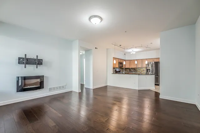 $298,500 | 922 Summerfield Glen, Ann Arbor, MI 48103