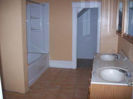 1023 Reed Street Kalamazoo, MI 49001 - Photo 11 of 15 Additional Photo