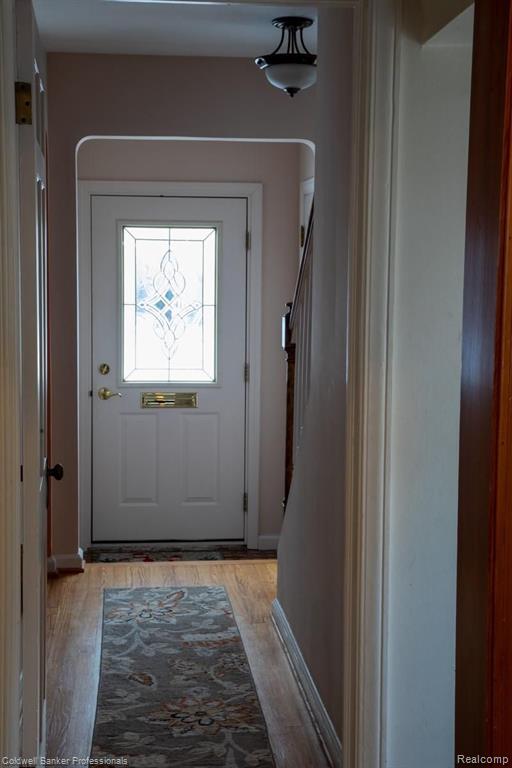 1632 Hampton Road Grosse Pointe Woods, MI 48236 - Photo 3 of 20