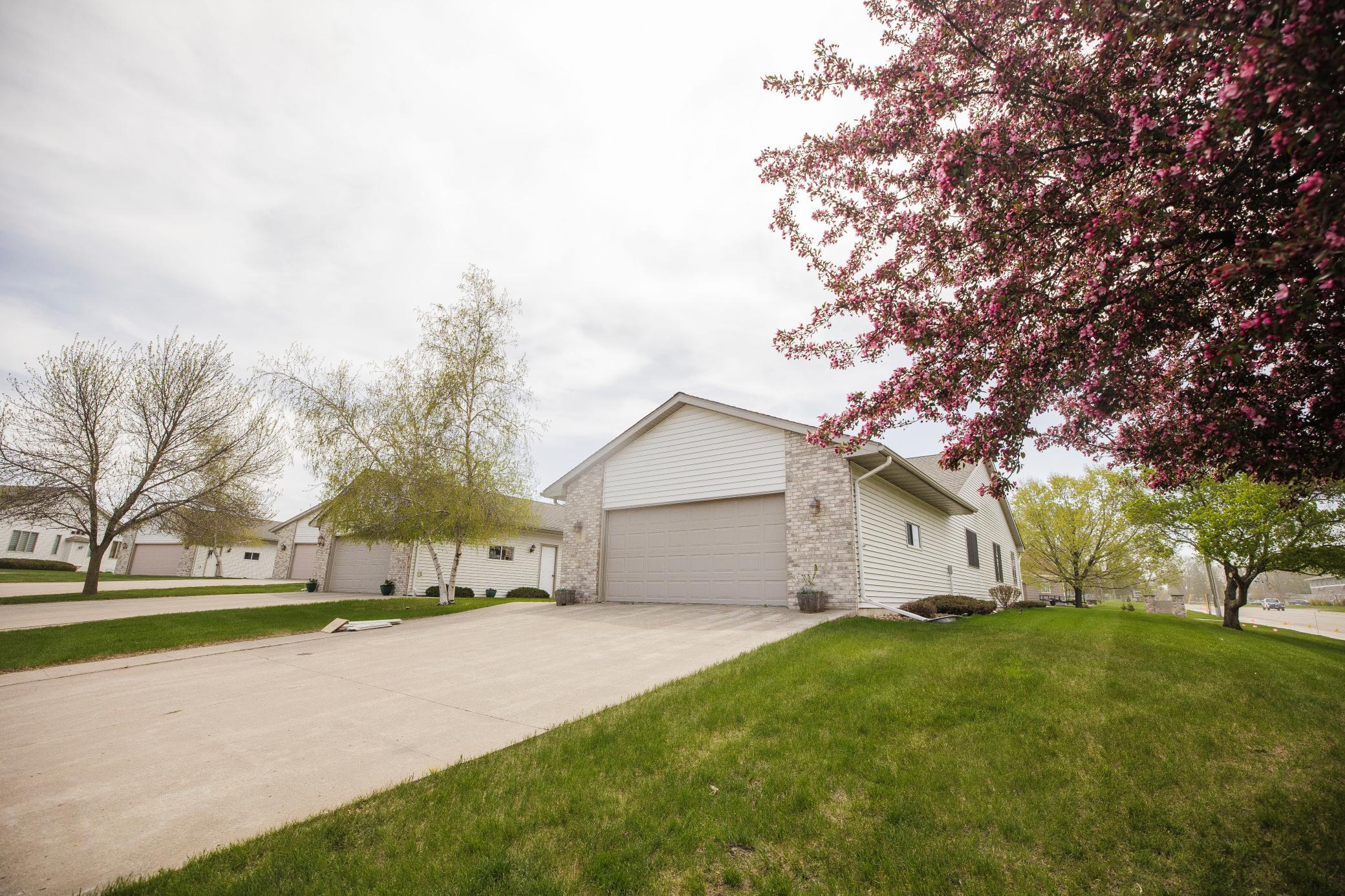 2 Line Drive Morris, MN 56267 - Photo 3 of 35