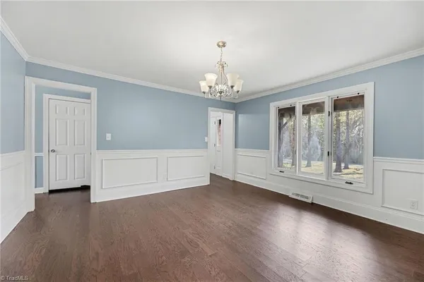 $475,000 | 4103 Oak Hollow Drive, High Point, NC 27265