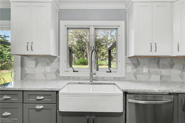 $475,000 | 4103 Oak Hollow Drive, High Point, NC 27265