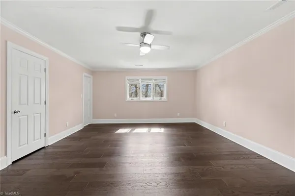 $475,000 | 4103 Oak Hollow Drive, High Point, NC 27265