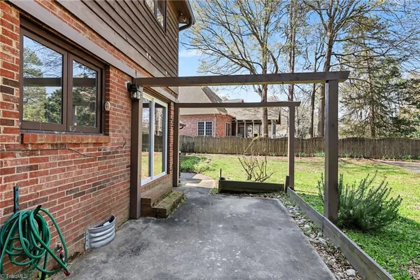 $475,000 | 4103 Oak Hollow Drive, High Point, NC 27265