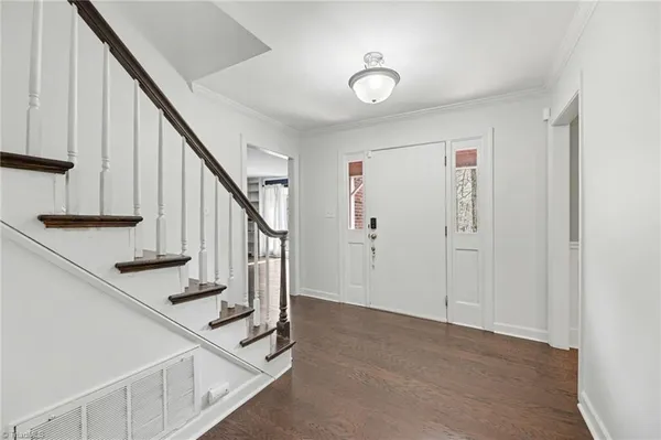 $475,000 | 4103 Oak Hollow Drive, High Point, NC 27265