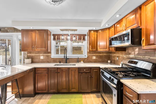 $465,000 | 170 Dayl Drive, Berlin, CT 06037