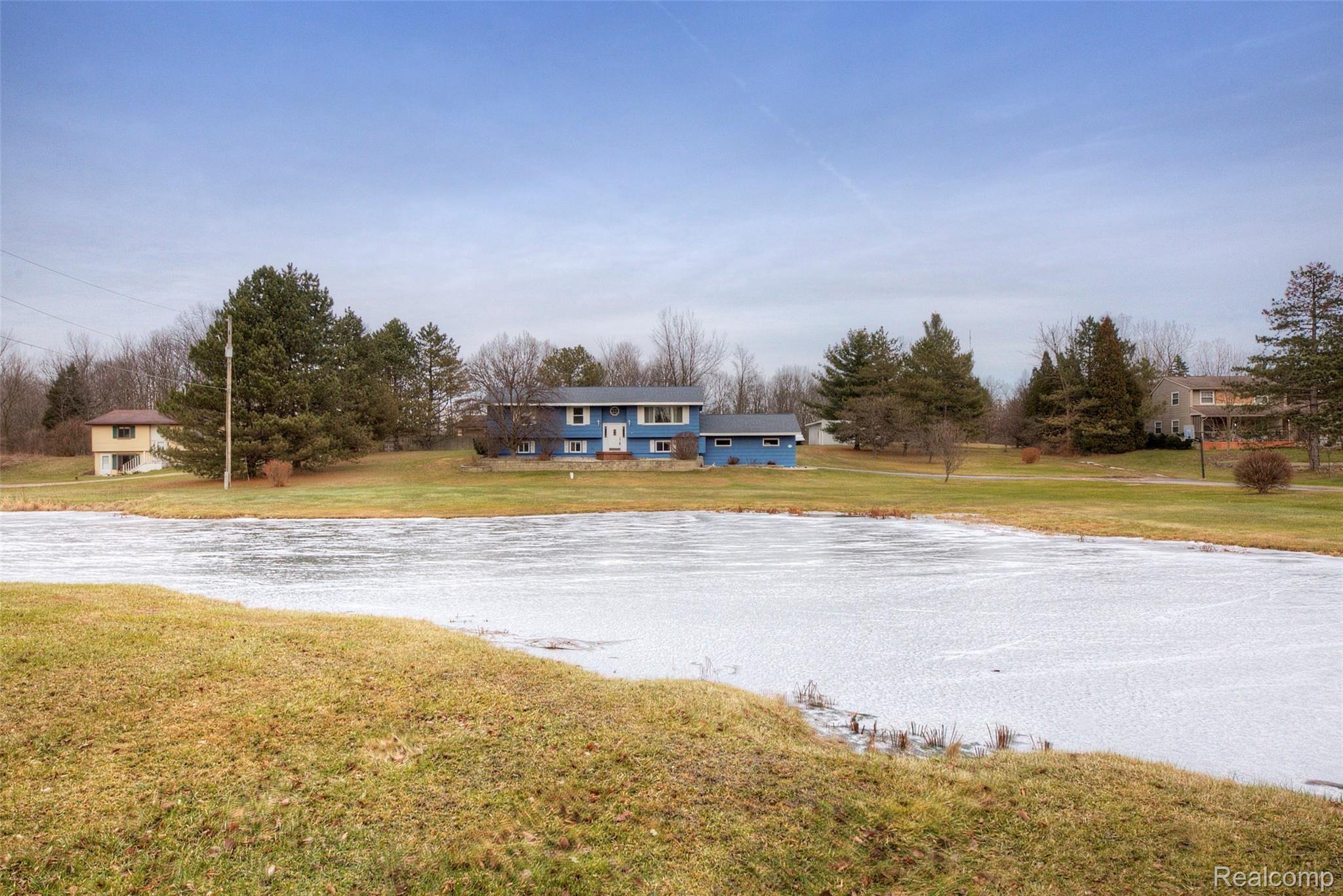9553 South State Road Goodrich, MI 48438 - Photo 5 of 55 930A9474_5_6.jpg