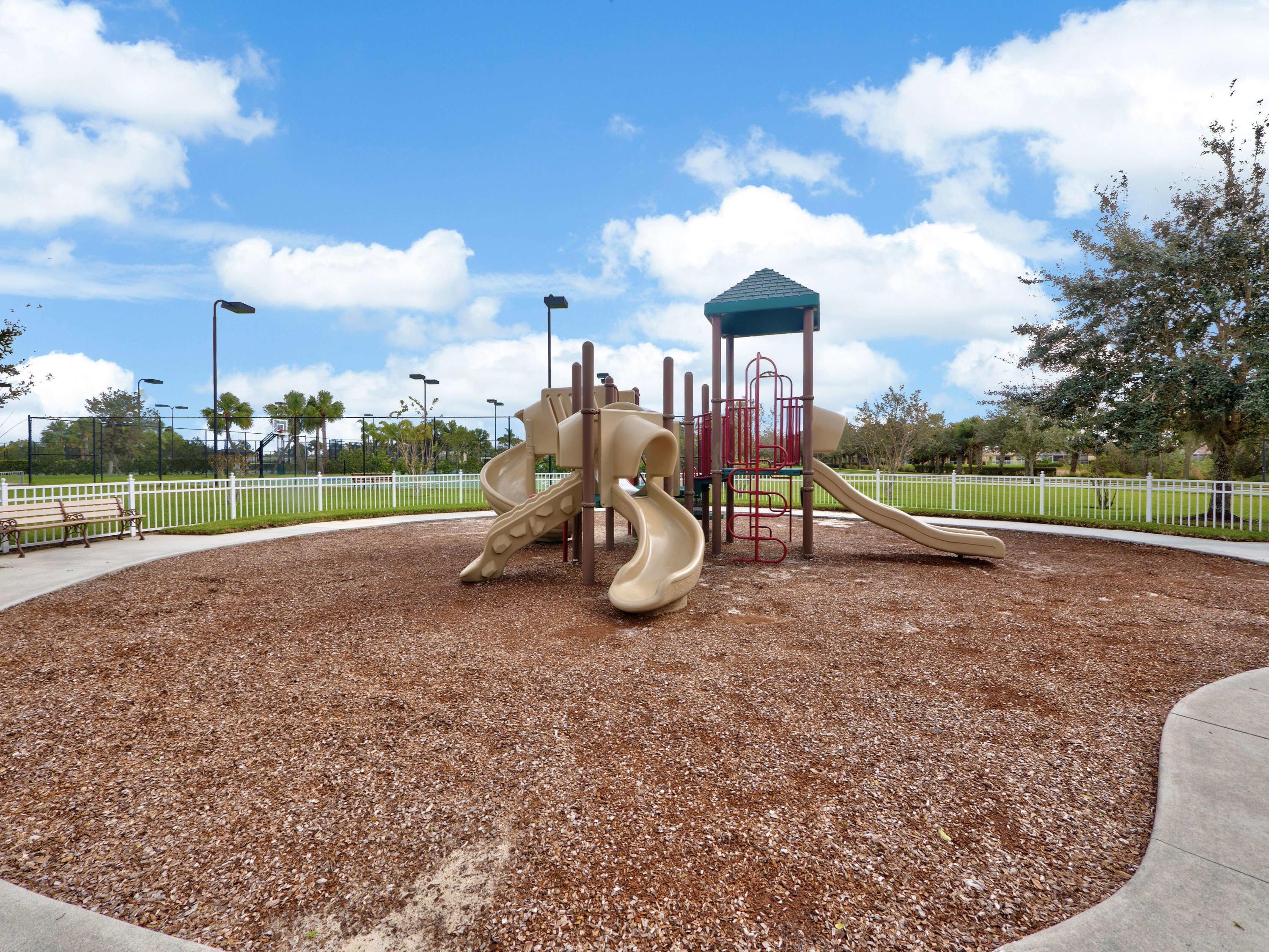 11378 Southwest Rockingham Drive Port St. Lucie, FL 34987 - Photo 29 of 83 057