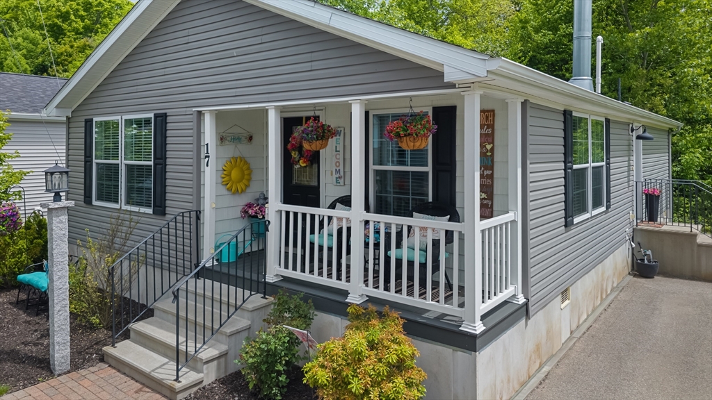 17 Lantern Lane Rutland, MA 01543 - Photo 5 of 29 Gallery Image 5
