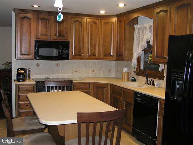 570 Greason Road Carlisle, PA 17015 - Photo 2 of 10 Gallery Image 2