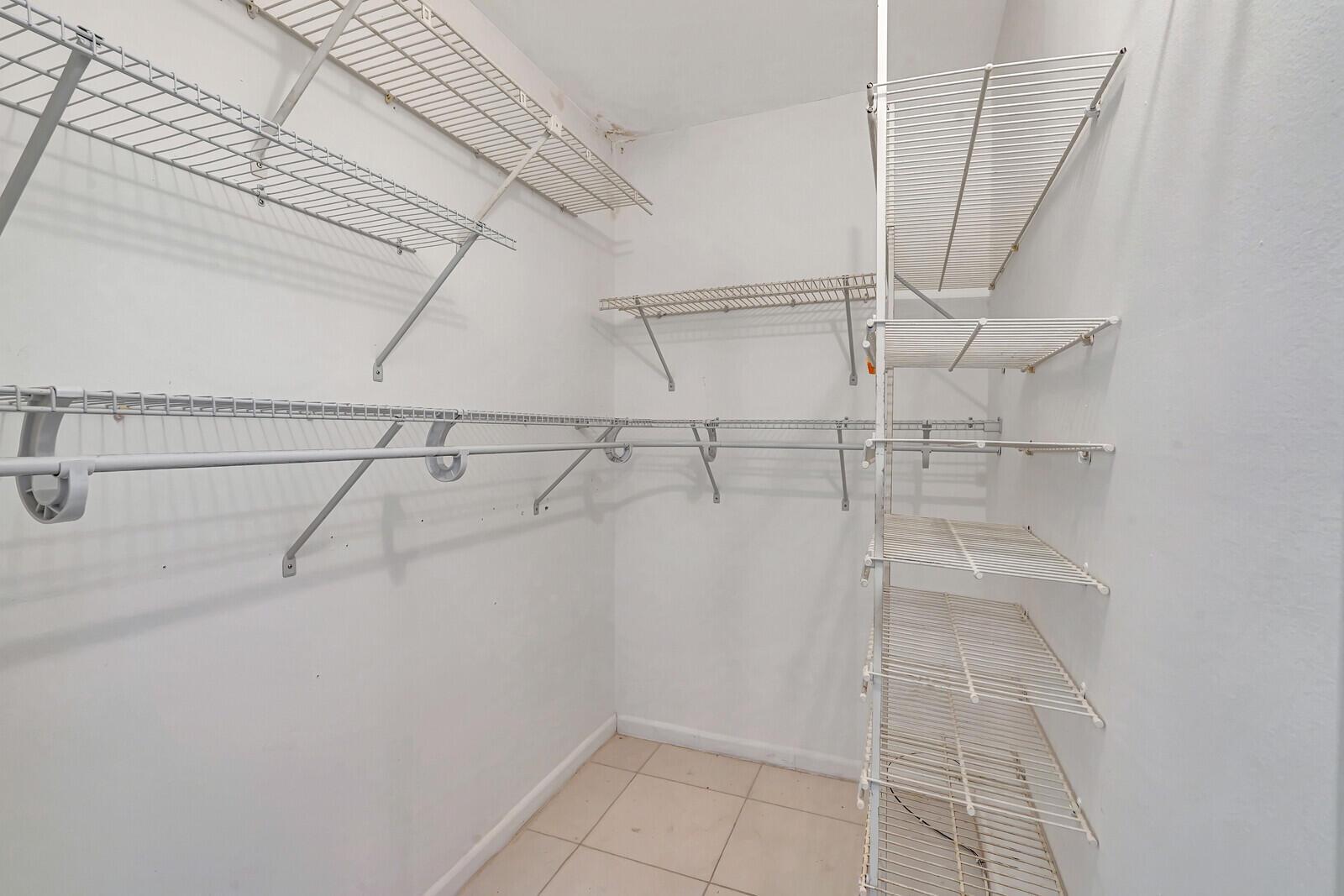4022 Newcastle B, Unit 4022 Boca Raton, FL 33434 - Photo 12 of 23 15_Image_15_mls