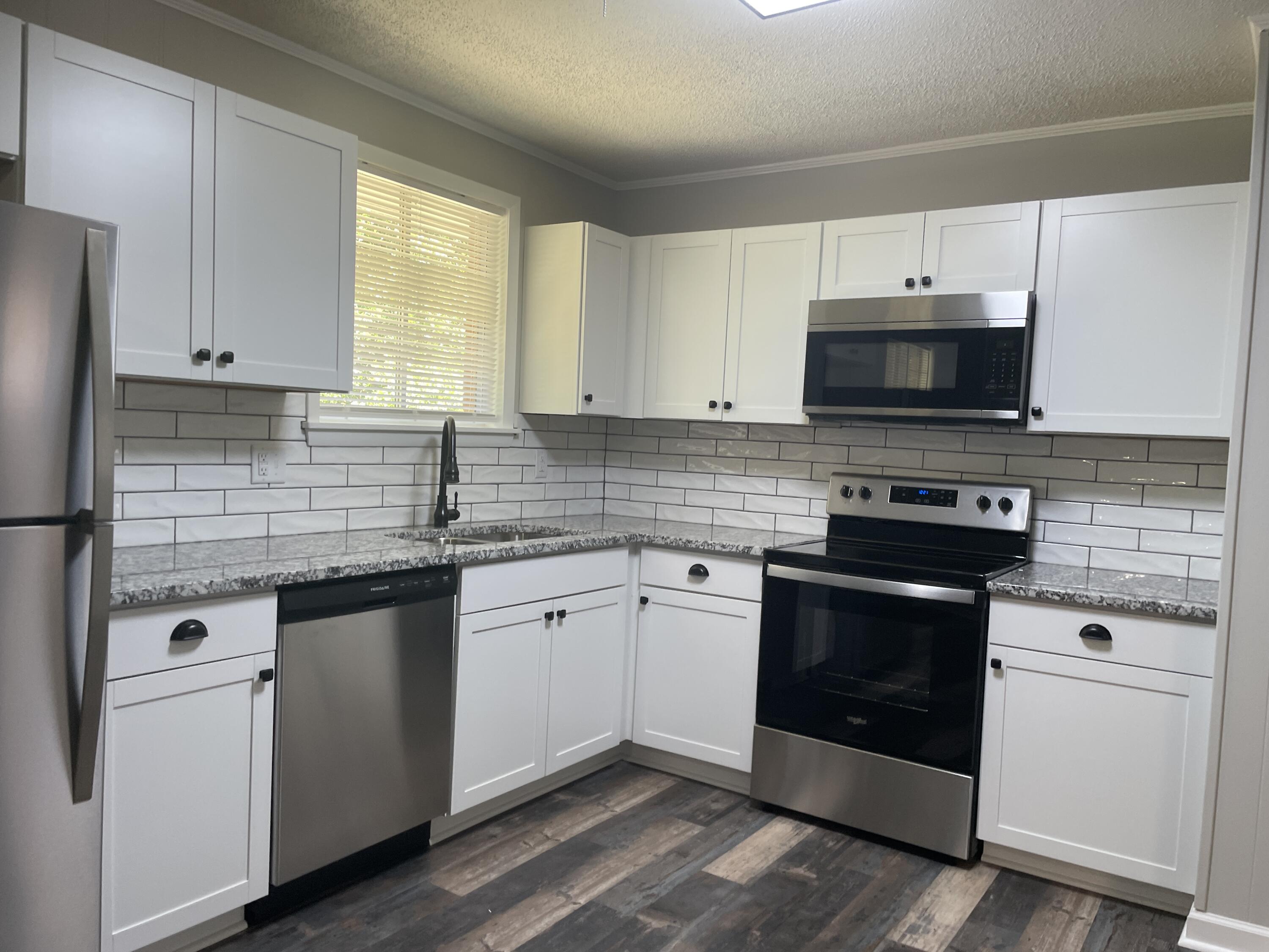 3918 Maddox Road Augusta, GA 30909 - Photo 5 of 17 Brand new appliances, cabinets, granite countertops