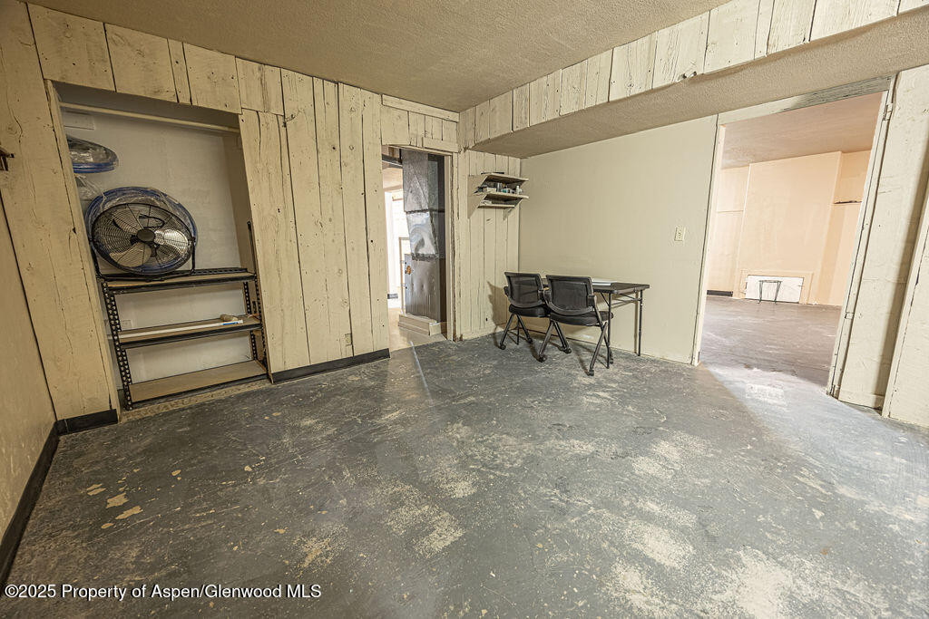 298 Middle Street Rangely, CO 81648 - Photo 40 of 75 a view of livingroom with furniture and front door