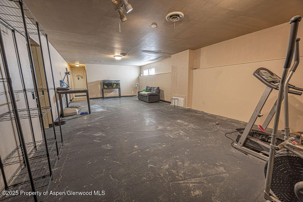 298 Middle Street Rangely, CO 81648 - Photo 41 of 75 298MiddleSt.-16