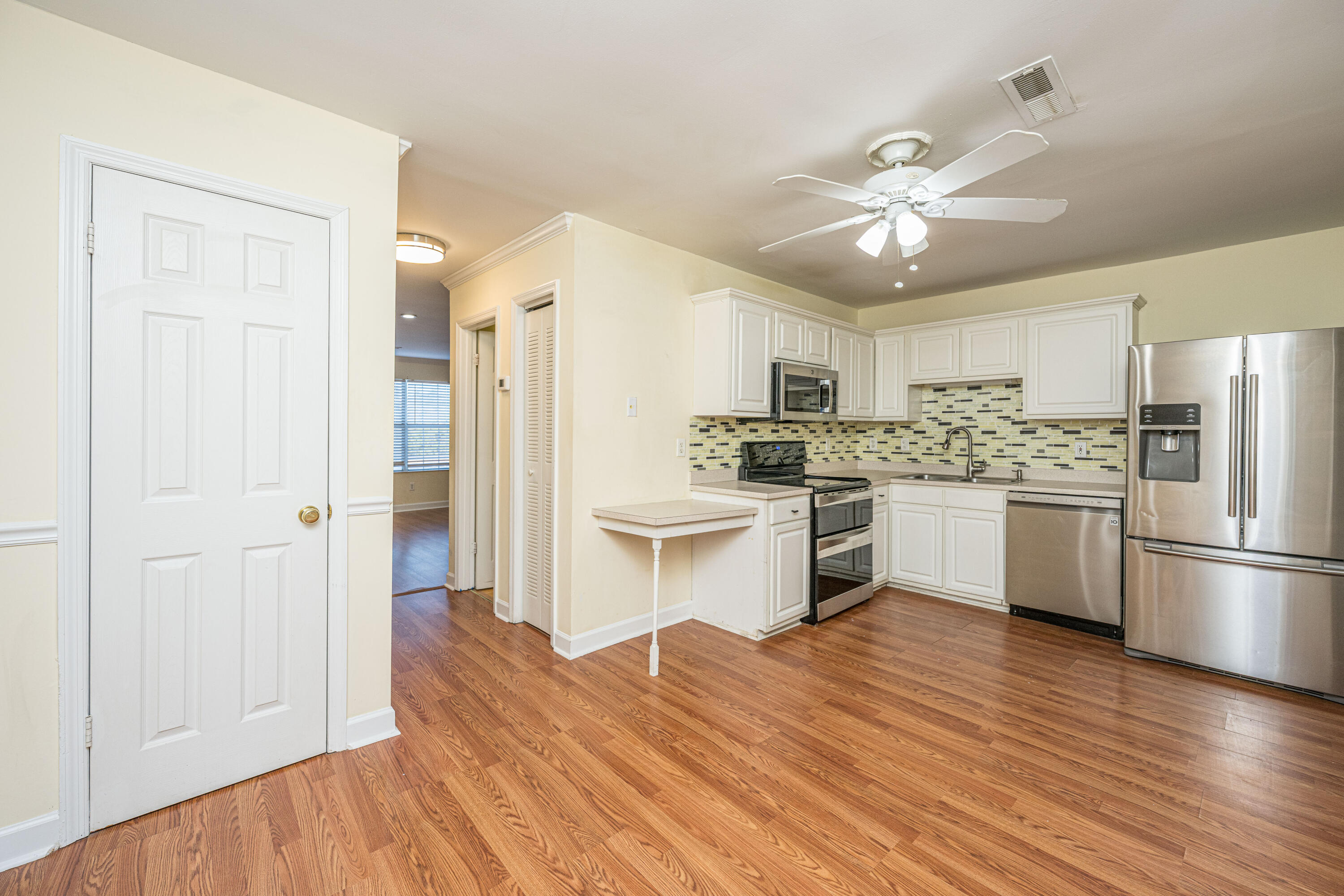 2073 Rondo Street, Unit H Charleston, SC 29414 - Photo 12 of 38 2073RhondoStUnitH011
