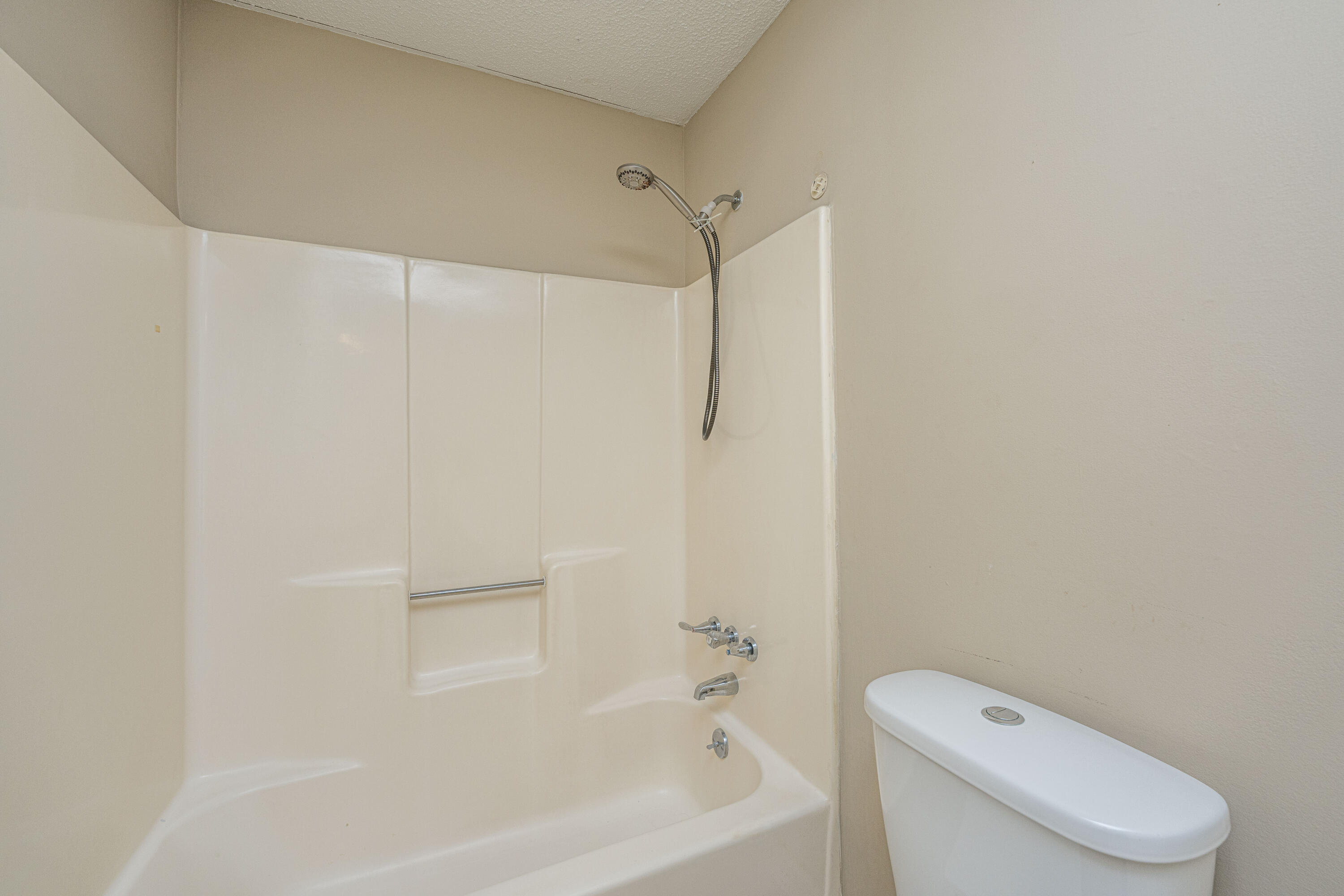 2073 Rondo Street, Unit H Charleston, SC 29414 - Photo 26 of 38 2073RhondoStUnitH024