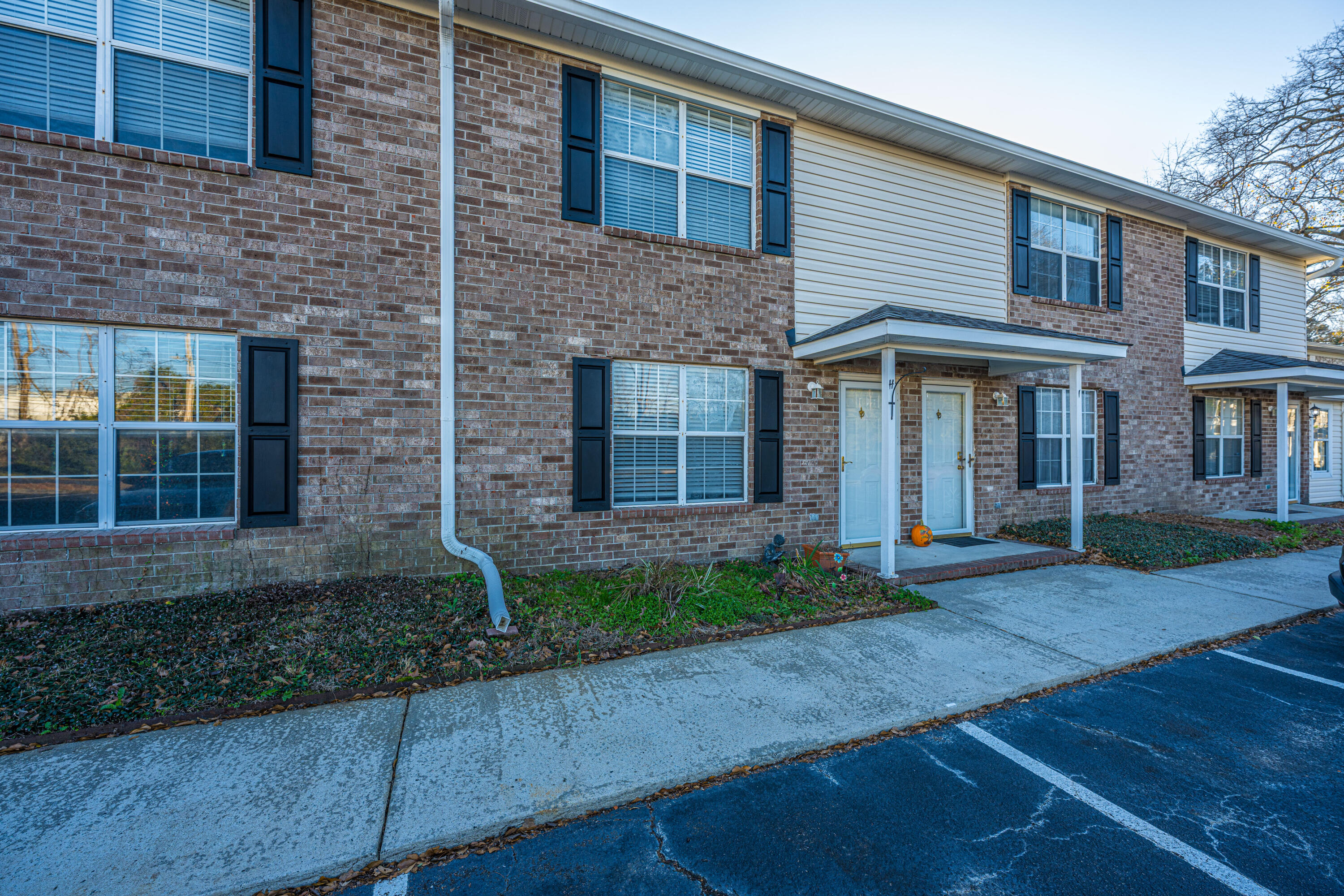 2073 Rondo Street, Unit H Charleston, SC 29414 - Photo 3 of 38 2073RhondoStUnitH003