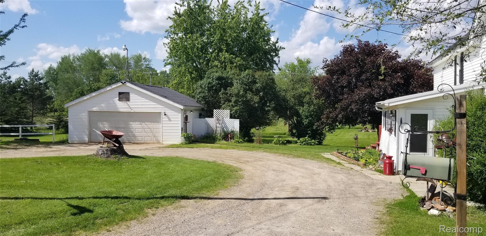 4533 Clifford Road Clifford, MI 48727 - Photo 29 of 34 20190611_161223.jpg